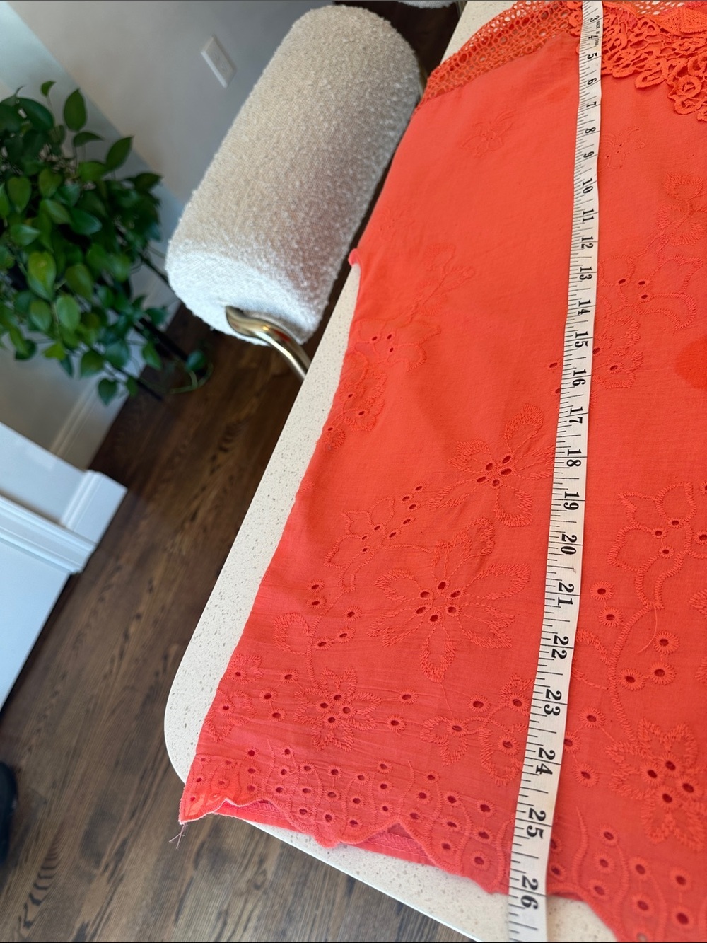 Women’s Coral Lace Trim V-Neck Top - Picture 3 of 4